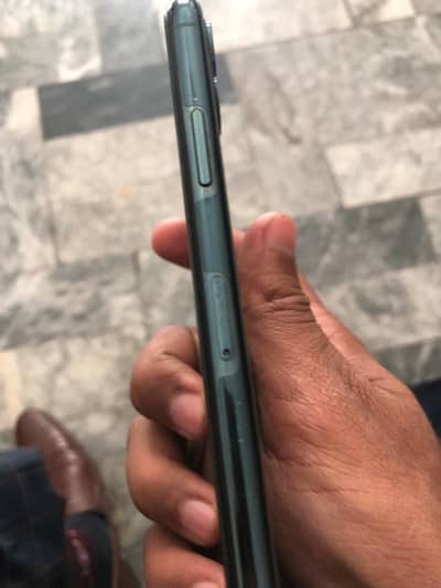 iPhone 11 Pro Max 64 GB Dual Sim PTA approved