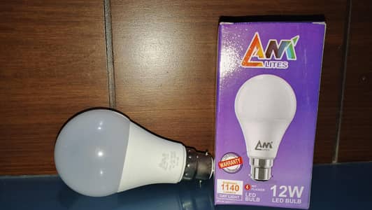 12 watt white /warm  18 watt /warm LED lights bulbs  125/250pkr