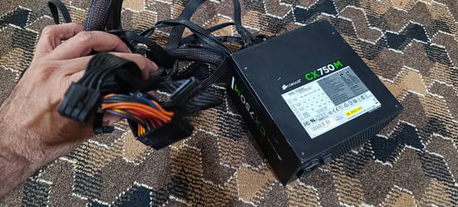 corsair CX750M semii-modular