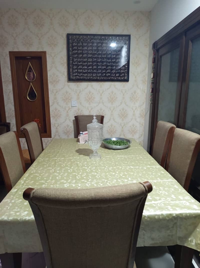 6 seater Dining table 1