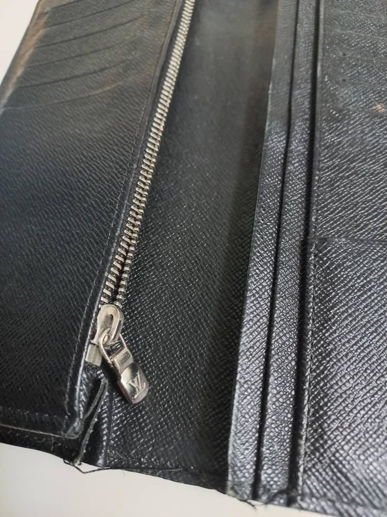 Louis vuitton wallet coded 2