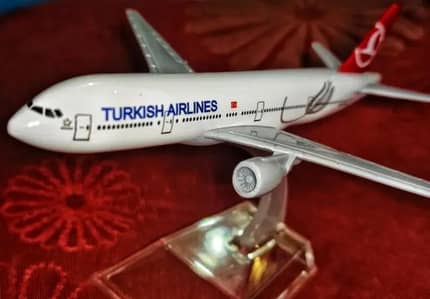 Turkish airlines Boing 777 metal plane model size 16 cm