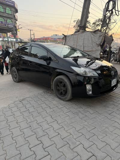 Toyota Prius 1.8 Hybrid – Neat & Clean | Just Buy & Drive