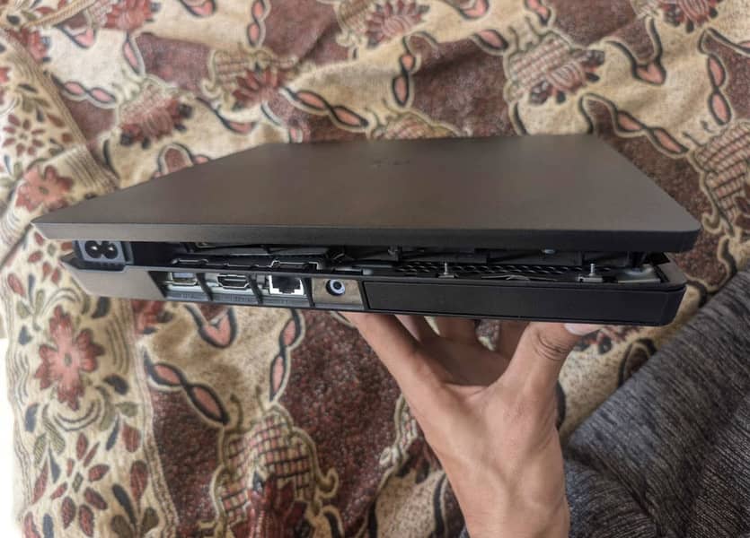Ps4 Slim 1