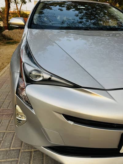 Toyota Prius A touring 1.8