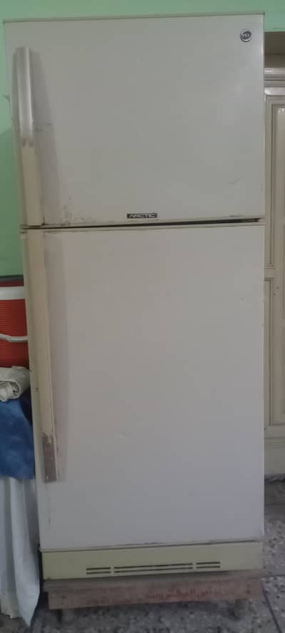 PEL refrigerator full size in good condition for sale