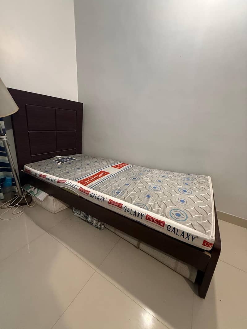 Single Bed (two singles beds) 3