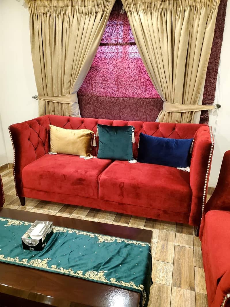 Sofa set almost new 1