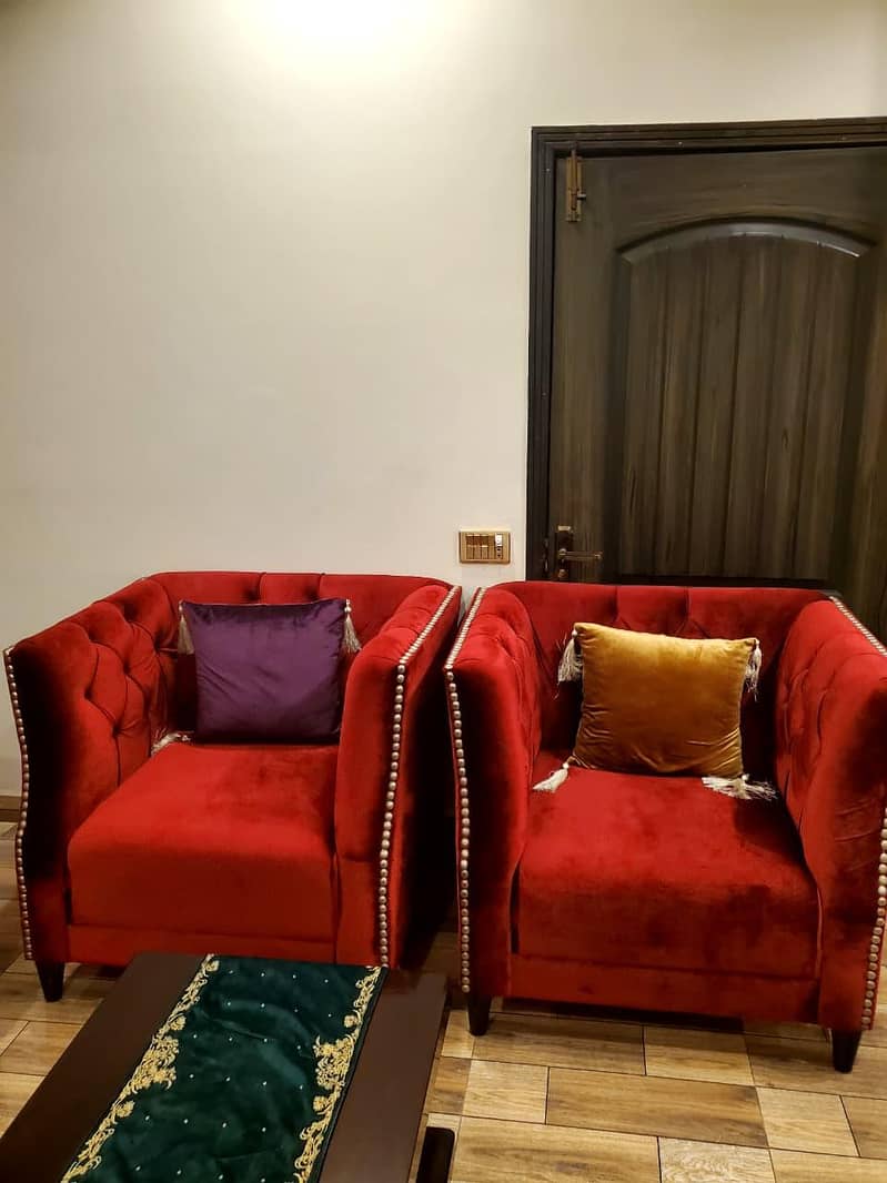 Sofa set almost new 2