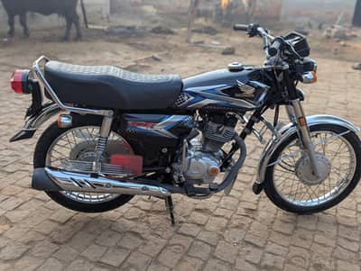 exchange possible slf Start waly ka Sath 2month phly he le the bike