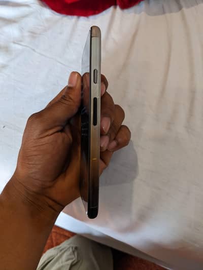 google pixel 5 panel ma shade ha!