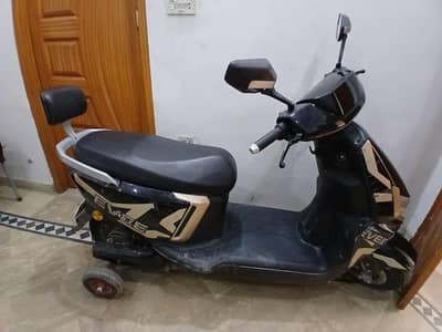 eveee scooty for sale