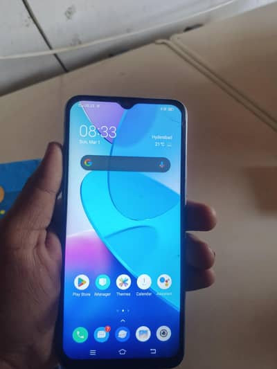 I'm selling my Mobile Vivo y20 4/64 only touch Toota Howa hai Uper say