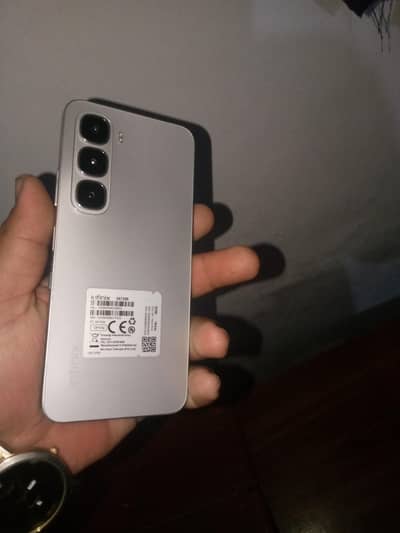 Infinix hot 60i only 1 month use