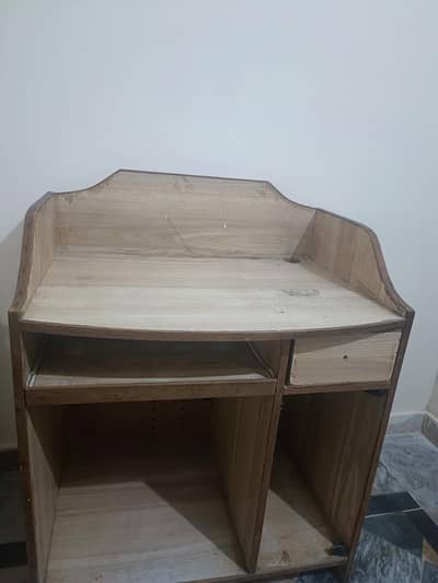 Premium Custom Made Wooden Computer Table