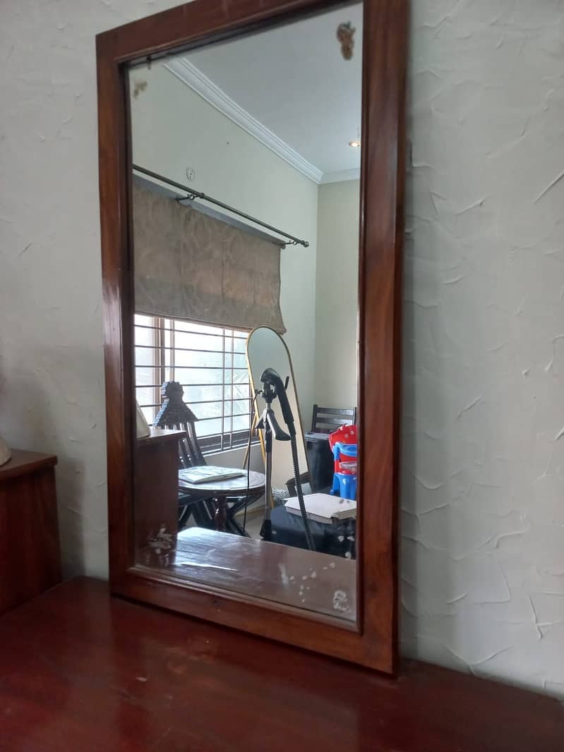 Coffee table and dressing table 1