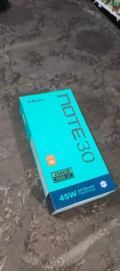Infinix note 30 (16+256gb) with complete box