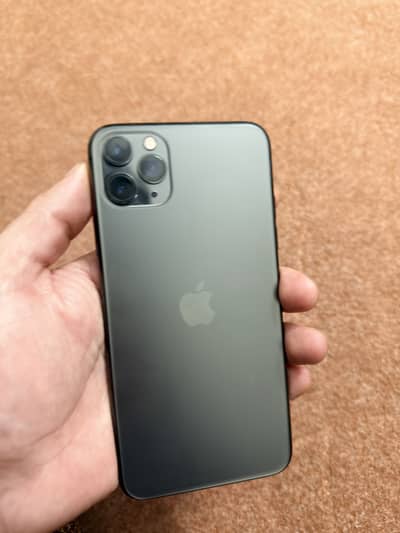 Iphone 11 pro max  sim working