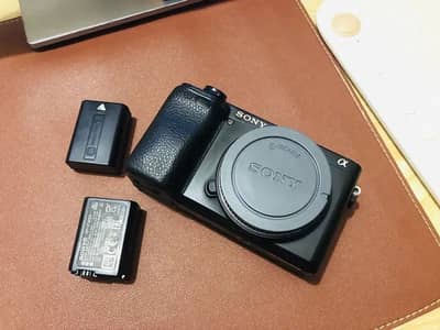 Sony a6400 body with box & 3 batteries