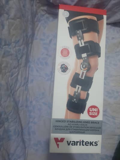 hinged knee brace