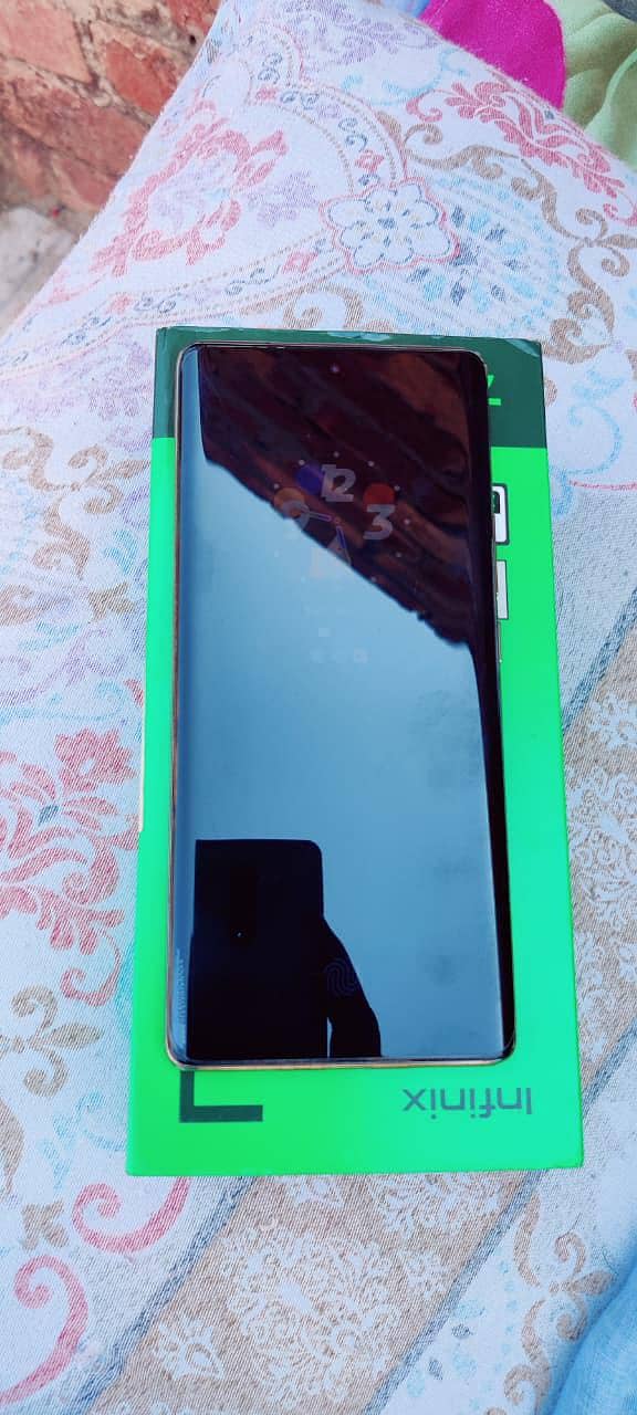 infinix Note 40 pro 4
