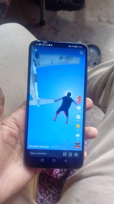 exchange possible break you see in picuter working ok good mobile phon