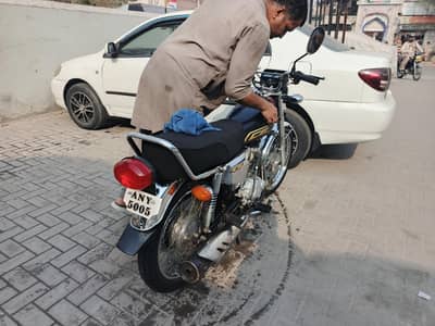 125 self start black