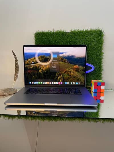 Apple MacBook pro 2019 core i9 1 tb latest MacBook