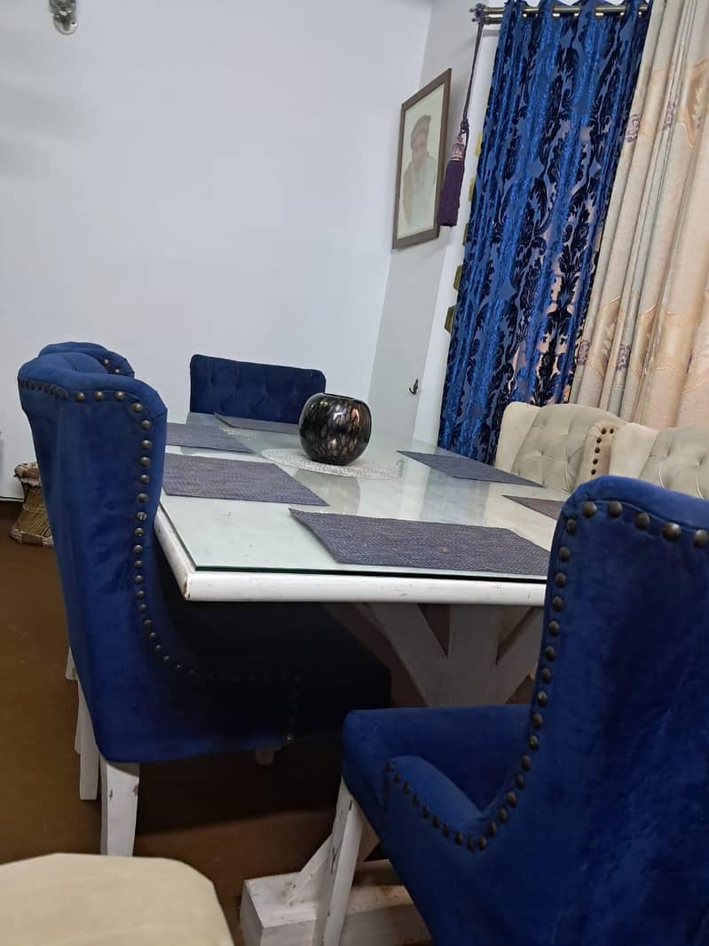 Dining table 5