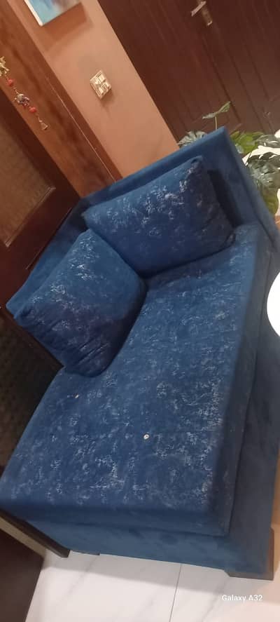 Luxury Fabric Single Seater Sofa Chair – Royal Blue – Excellent Condi