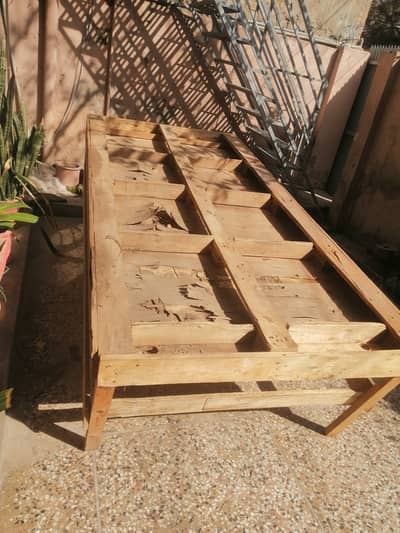 Shop rack table type