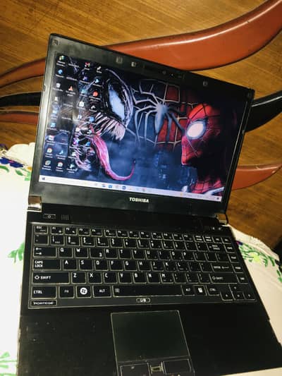 Toshiba Core i7-2640m