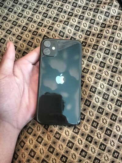 i am Selling iphone 11.