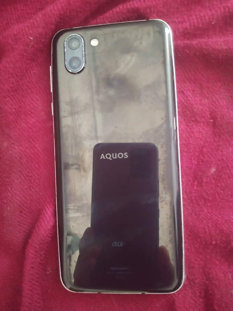 sharp Aquos r2 1
