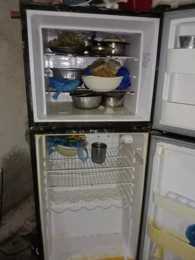 All Ok Just Niche wale khane par krack he jaha type Lage hoi he