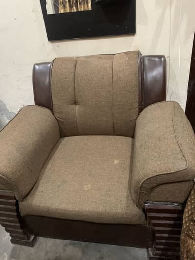 3 seater +1seater+1seater