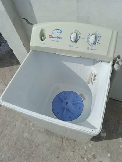 DAWLANCE WASHING MACHINE