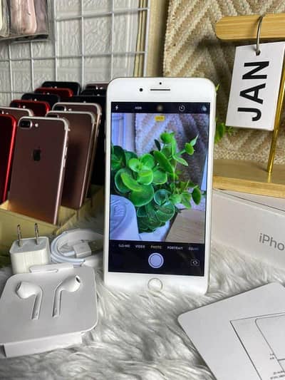 iphone 7 plus 128 GB my WhatsApp number 03 25 022 67 56