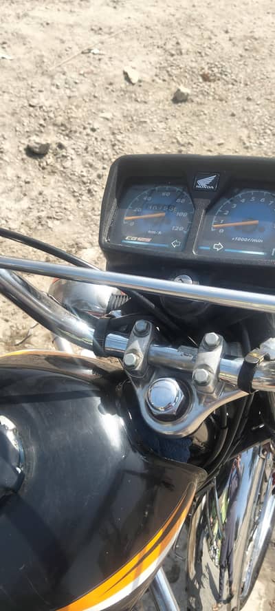 Bike buht achi hai or buht zabdas condition hai