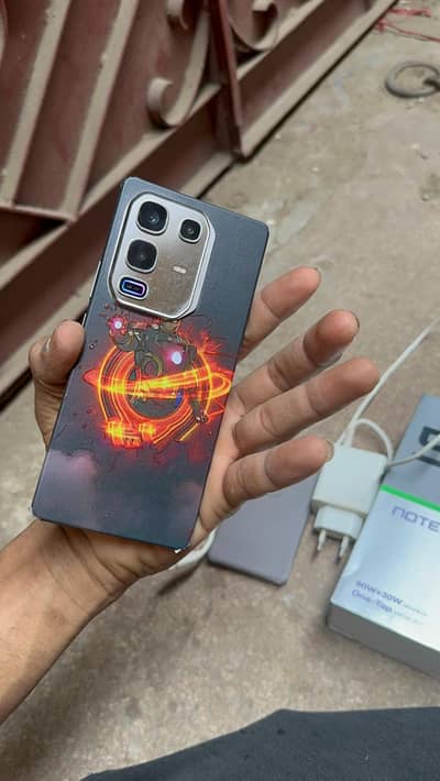 note 50with box complet