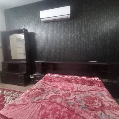 Bed set with Dressing table with stool