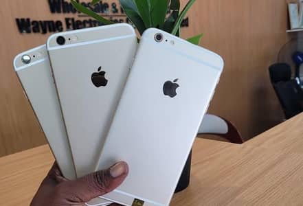 iphone 6 s plus 128 GB my WhatsApp number 03 25 022 67 56