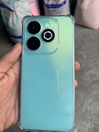 Infinix smart 8 8/64gb Glass break ha Baqi all ok ha