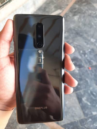 one plus 8 8/128gb