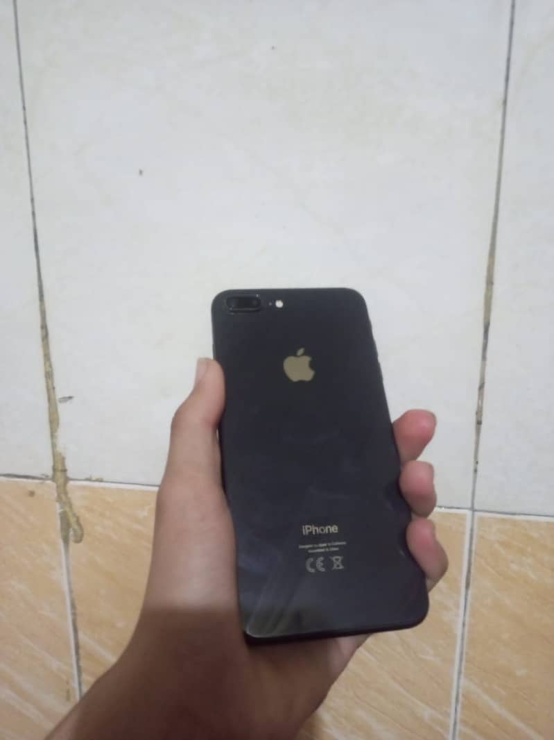 iPhone 8 Plus 6