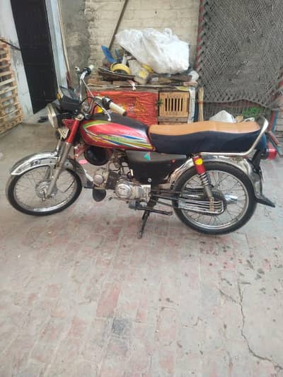 Unique model 2017 petrol  Sirf songhta hy