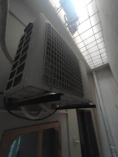 Kenwood E Sleek 1830s Inverter Ac 1.5 Ton Home Used Ok Condition