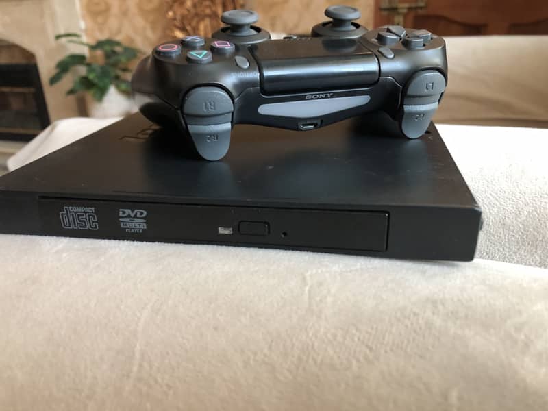 Dual shock 4  controller 6