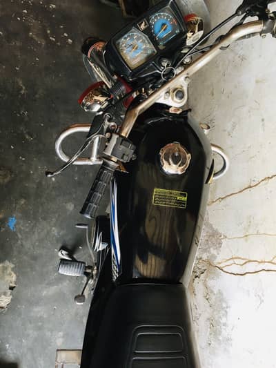 golden number. all dacoments clear hn koi kam nhi hony wala03706000403