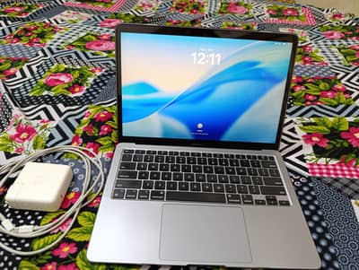 M1 Air MacBook 8GB RAM / 512 GB SSD